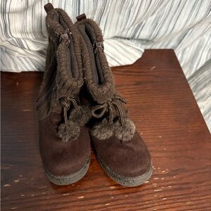 Michael Kors Cozy Brown Kids Boots